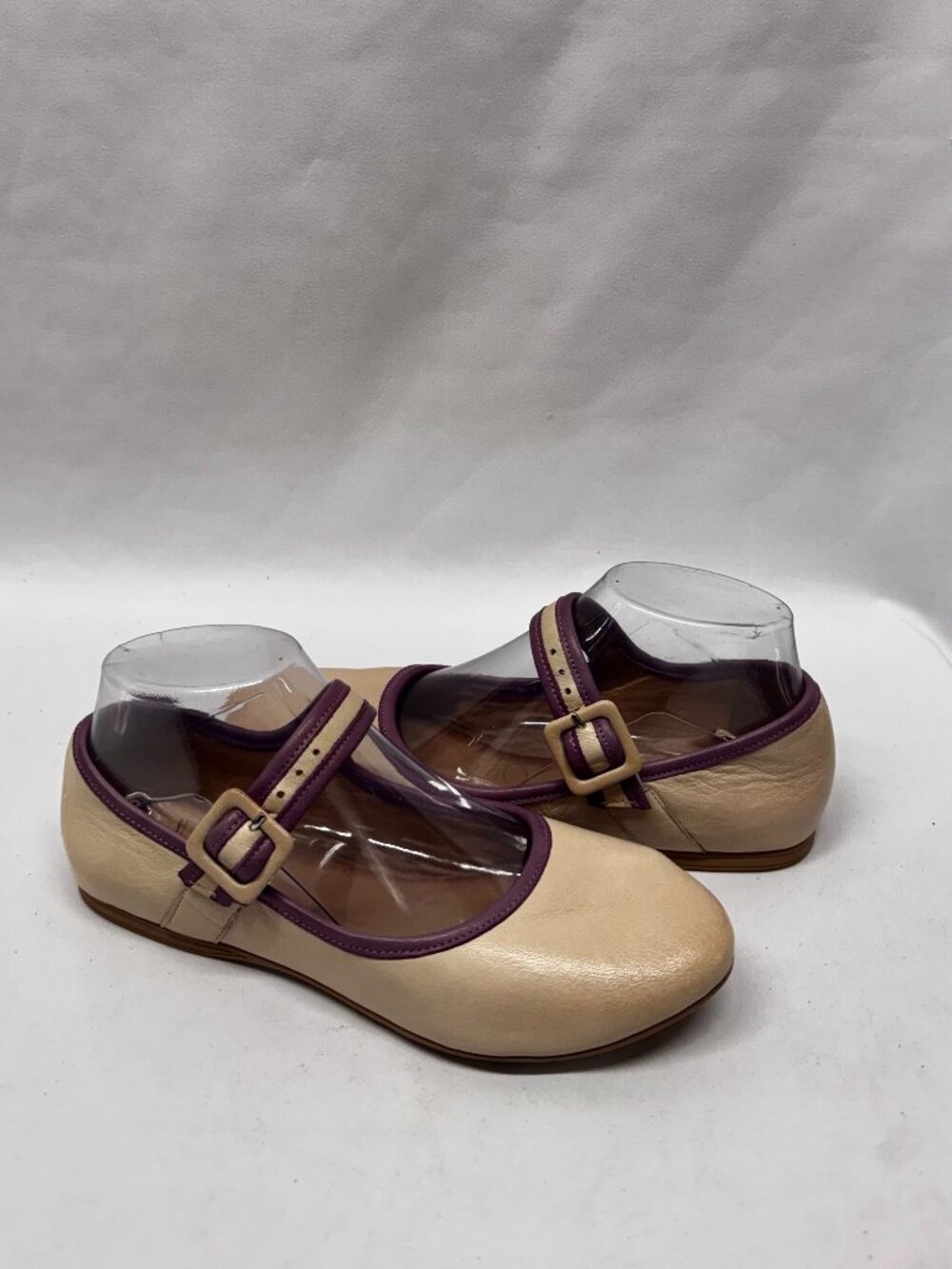 MIZ MOOZ KAYLA MARY JANE LEATHER FLATS CREAM / PURPLE  37EU / 7US # T- 230